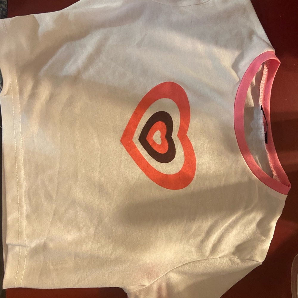 Heart Graphic Cropped Ringer Tee